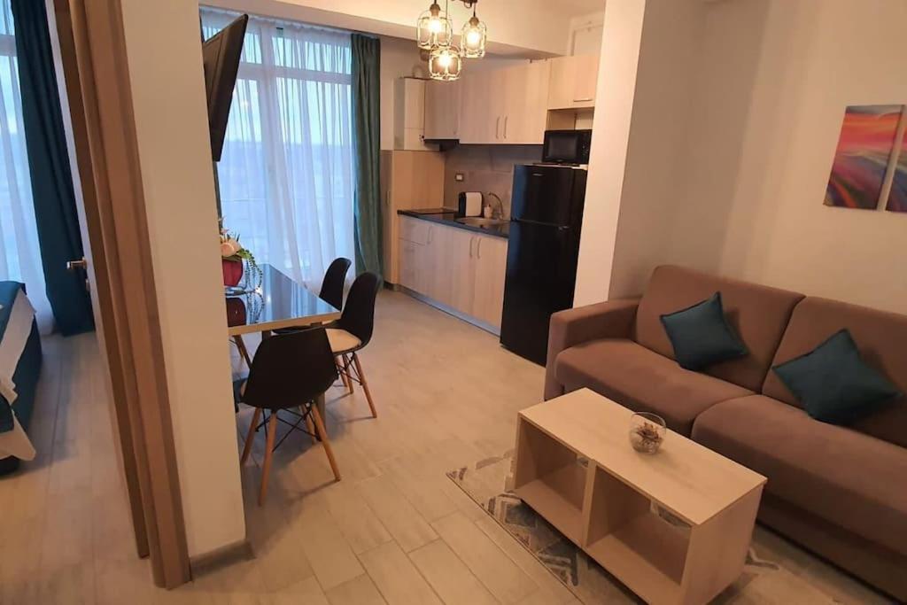 Alezzy Beach Apartament Prima Linie La Mare Нэводари Экстерьер фото